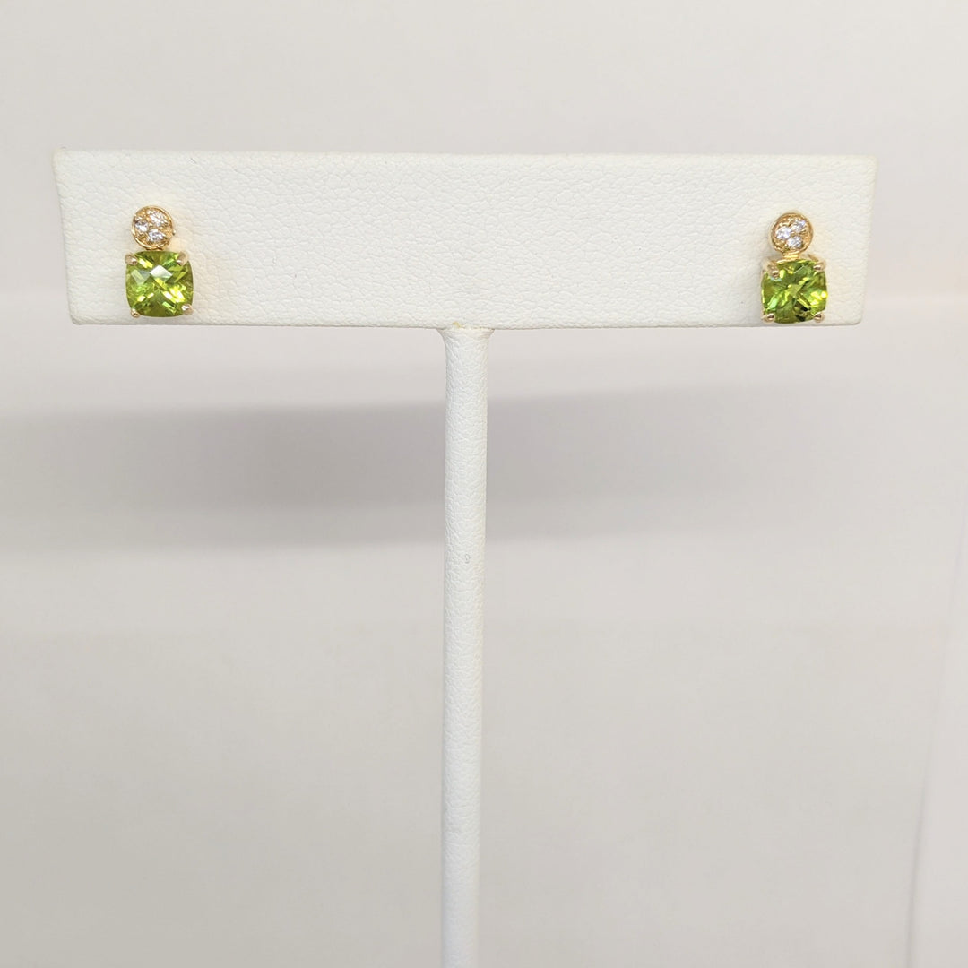 14K PERIDOT CUSHION CUT 5MM WITH (6) MELEE ESTATE EARRINGS 1.6 GRAMS