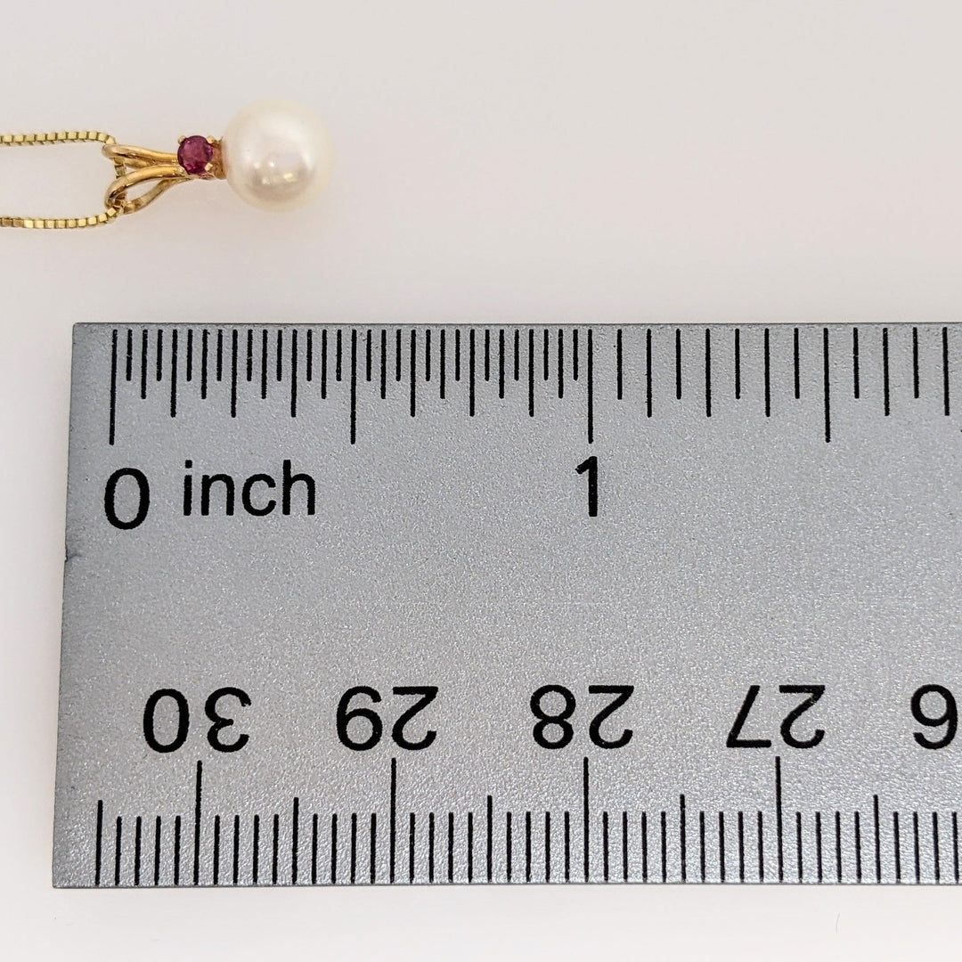 14K PEARL ROUND 5MM WITH 2MM RUBY ROUND ESTATE PENDANT & CHAIN 1.8 GRAMS