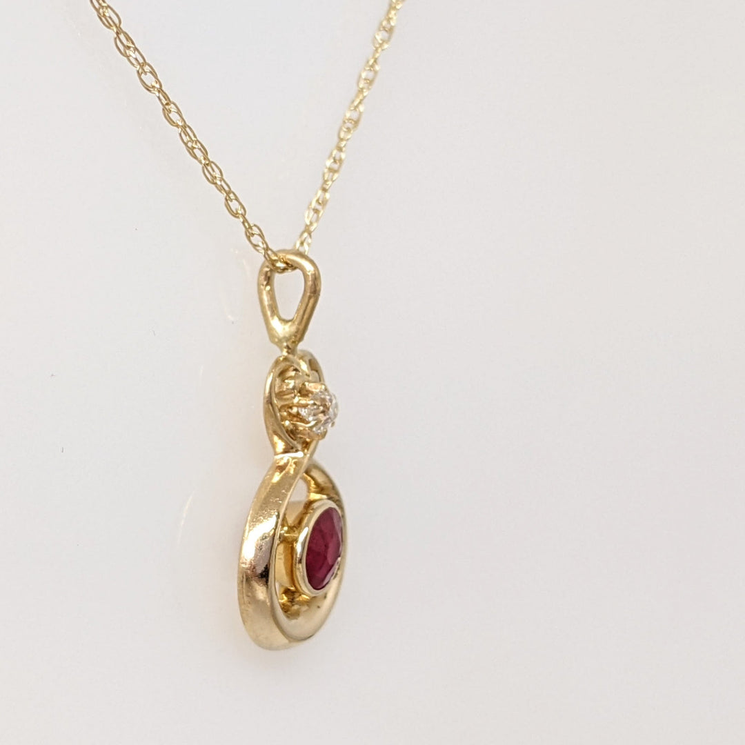 10K RUBY ROUND 4MM BEZEL WITH ROSE CUT MELEE ESTATE PENDANT & CHAIN 1.5 GRAMS