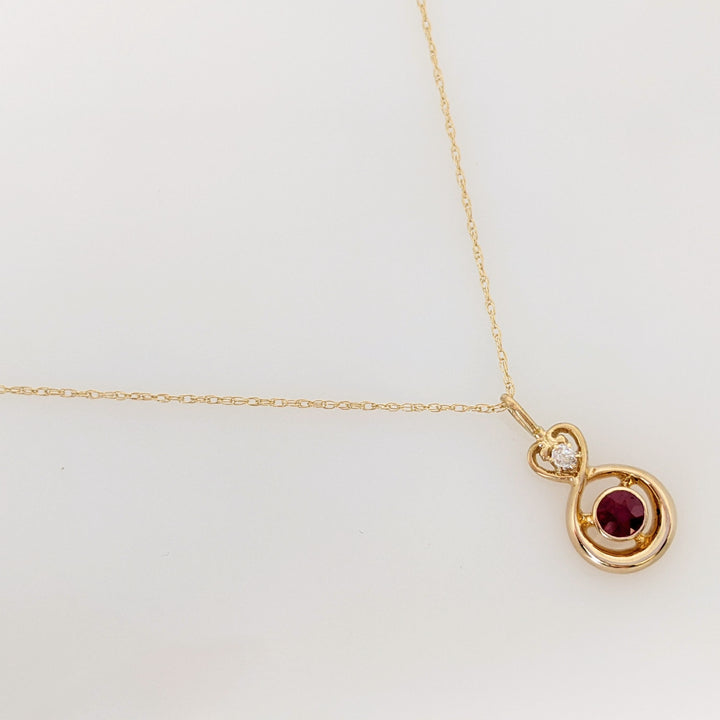 10K RUBY ROUND 4MM BEZEL WITH ROSE CUT MELEE ESTATE PENDANT & CHAIN 1.5 GRAMS