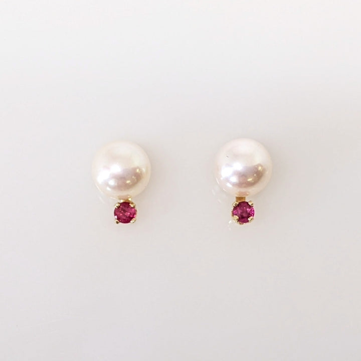 14K PEARL ROUND 7MM WITH 2.5MM RUBY ROUND ESTATE EARRINGS 1.5 GRAMS