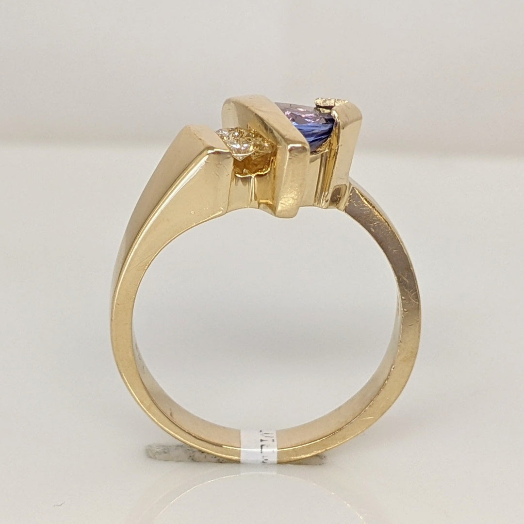 14K TANZANITE TRILLION 5MM WITH (2) MELEE FREE FORM ESTATE RING 4.9 GRAMS