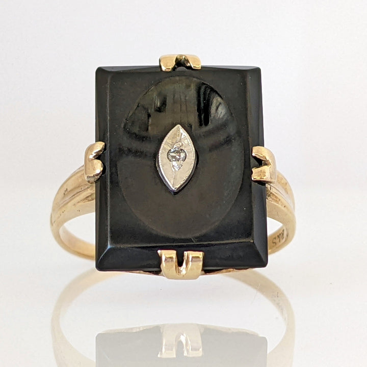 10K ONYX 12X16 WITH MELEEE ESTATE RING 2.9 GRAMS