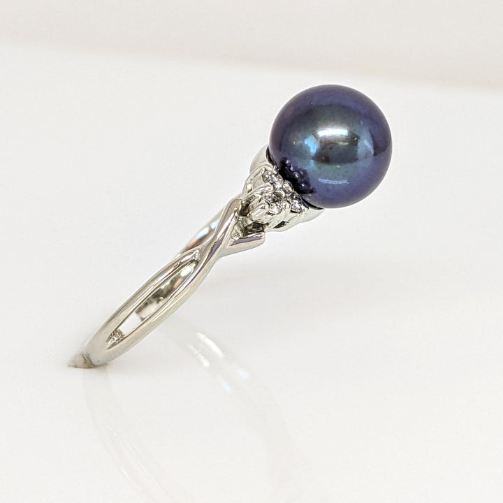 14K WHITE BLACK PEARL ROUND 8MM WITH .10 DIAMOND TOTAL WEIGHT (8) ESTATE RING 3.0 GRAMS