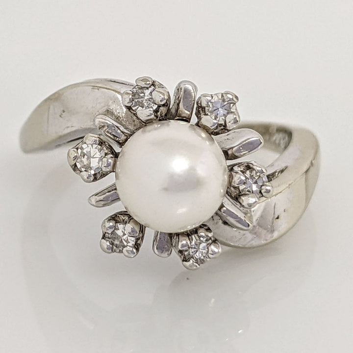 14K WHITE PEARL WITH (6) ROUND DIAMOND ESTATE RING 4.6 GRAMS