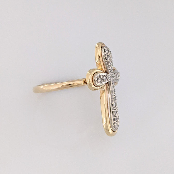 14K .18 CARAT TOTAL WEIGHT I1 J DIAMOND ROUND (24) CROSS ESTATE RING 4.8 GRAMS