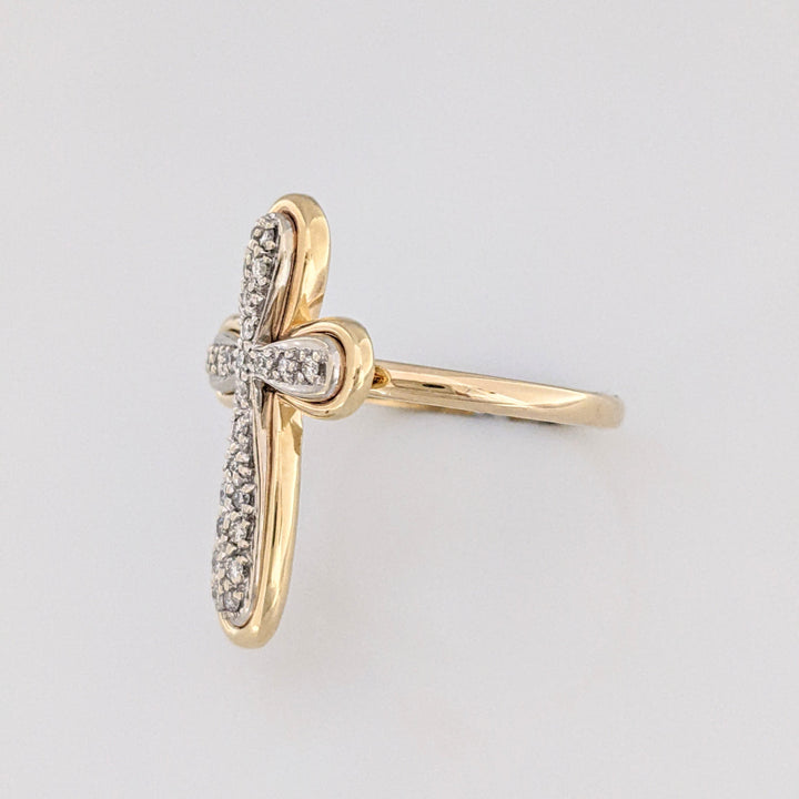 14K .18 CARAT TOTAL WEIGHT I1 J DIAMOND ROUND (24) CROSS ESTATE RING 4.8 GRAMS