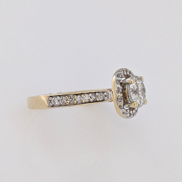 14K .97 CARAT TOTAL WEIGHT I1 I DIAMOND ROUND (33) ESTATE HALO RING 3.3 GRAMS