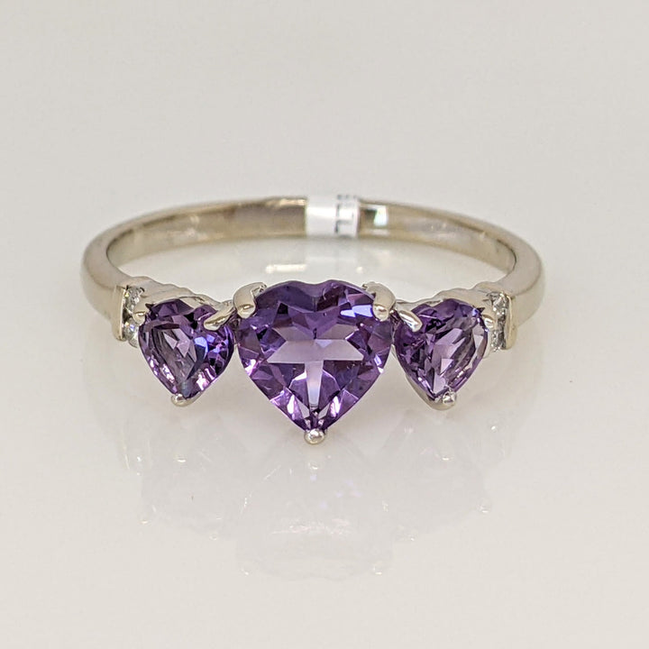 14K WHITE AMETHYST HEART 6MM (1) 4MM (2) WITH (2) MELEE ESTATE RING 2.2 GRAMS