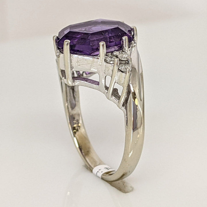 10K WHITE AMETHYST HEXAGON 9X12 WITH (6) MELEE ESTATE RING 4.5 GRAMS