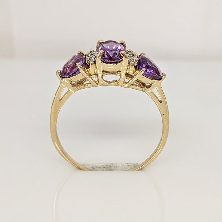 14K AMETHYST OVAL 5X7 TRILLION (2) WITH (6) MELEE ESTATE RING 2.1 GRAMS