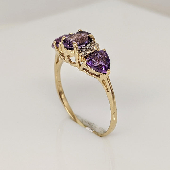 14K AMETHYST OVAL 5X7 TRILLION (2) WITH (6) MELEE ESTATE RING 2.1 GRAMS