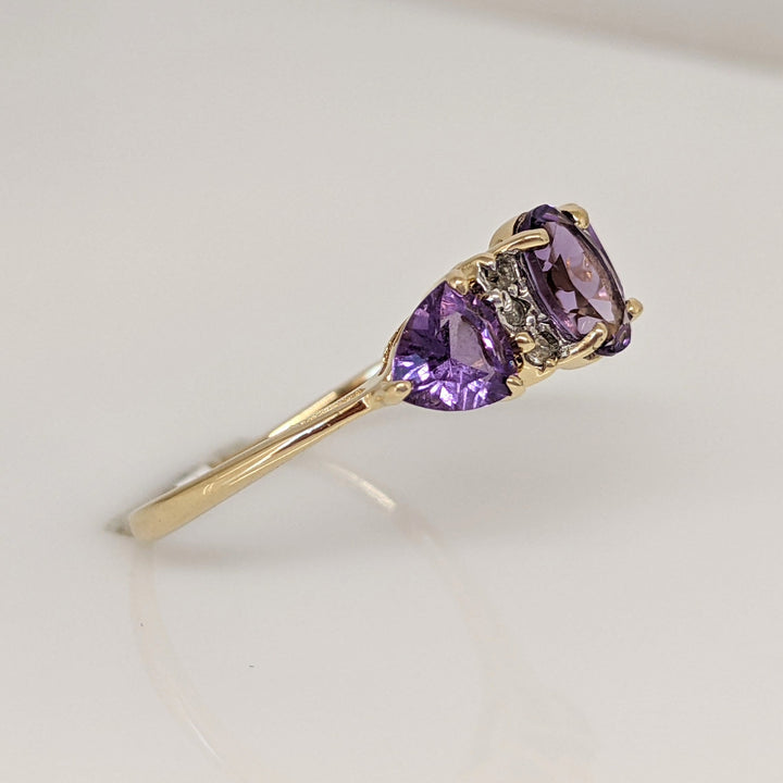 14K AMETHYST OVAL 5X7 TRILLION (2) WITH (6) MELEE ESTATE RING 2.1 GRAMS