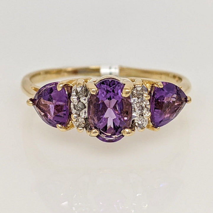 14K AMETHYST OVAL 5X7 TRILLION (2) WITH (6) MELEE ESTATE RING 2.1 GRAMS