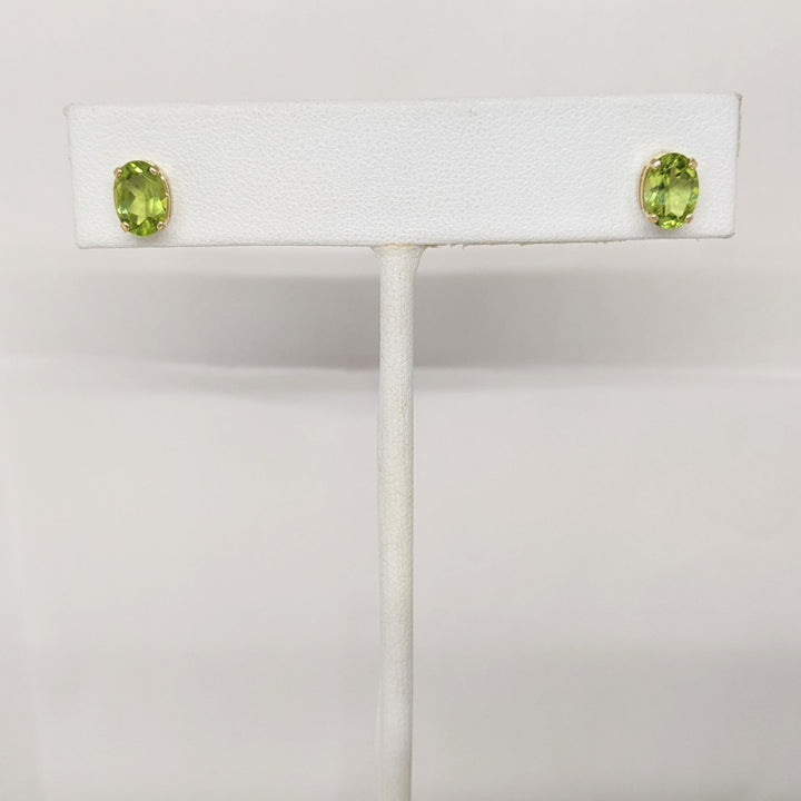 14K PERIDOT OVAL 5X7 ESTATE EARRINGS 0.9 GRAMS