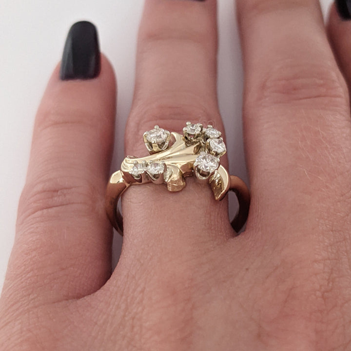 14K .43 CARAT TOTAL WEIGHT SI2-I1 I DIAMOND ROUND (7) FREE FORM ESTATE RING 4.7 GRAMS