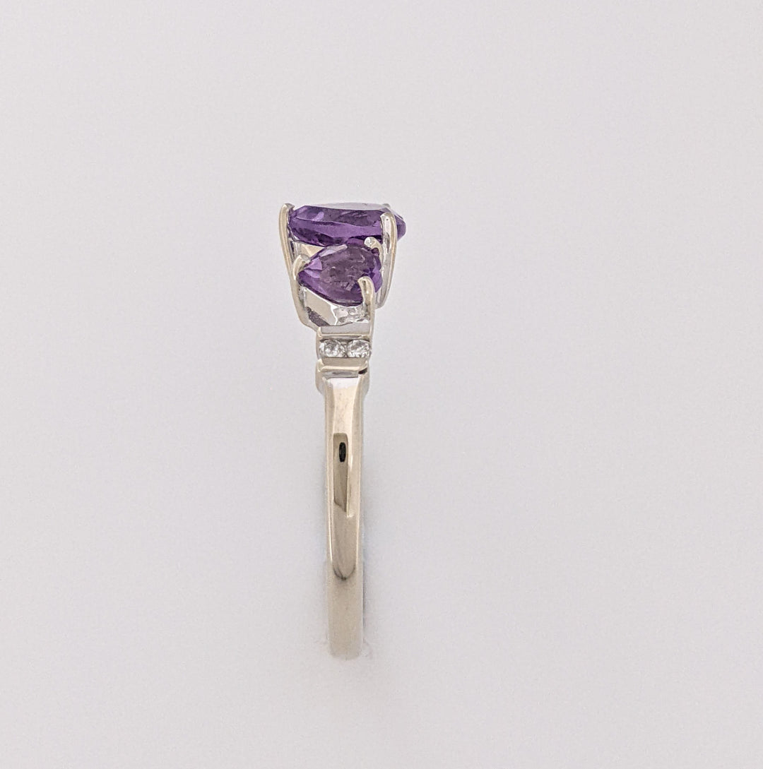14K WHITE AMETHYST HEART 6MM (1) 4MM (2) WITH (2) MELEE ESTATE RING 2.2 GRAMS
