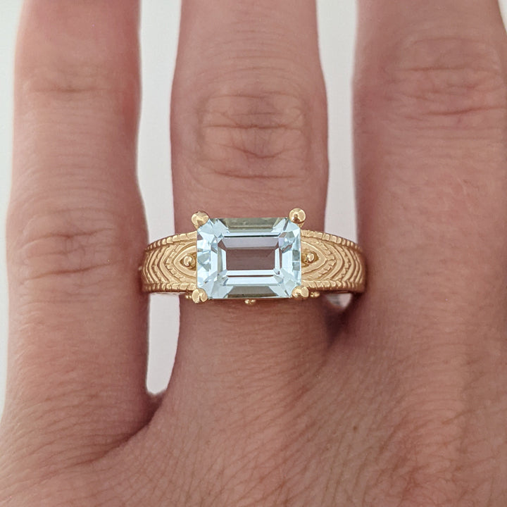 14K AQUAMARINE "AA" EMERALD CUT 7X9 ETCHED MOUNTING ESTATE RING 5.1 GRAMS
