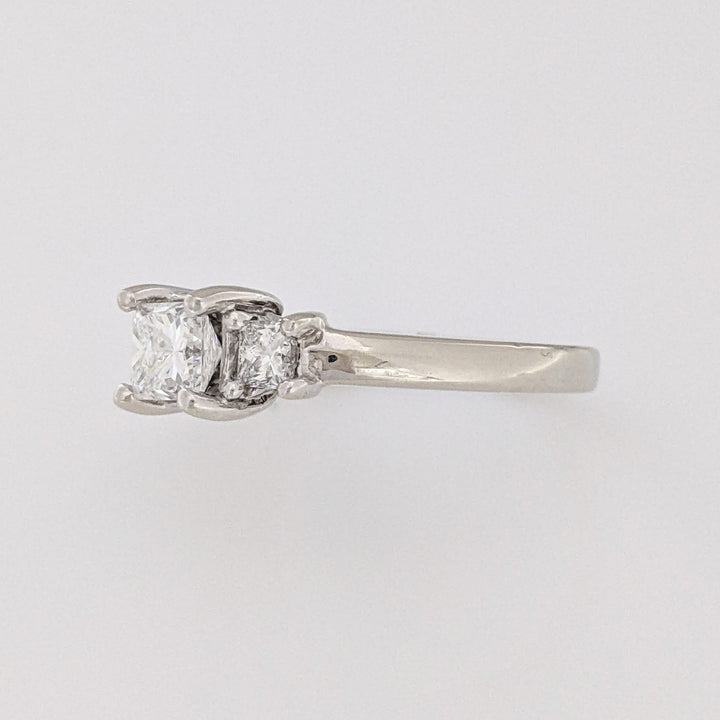14K WHITE 1.04 CARAT TOTAL WEIGHT VS2 G DIAMOND PRINCESS CUT (3) ESTATE RING 4.4 GRAMS