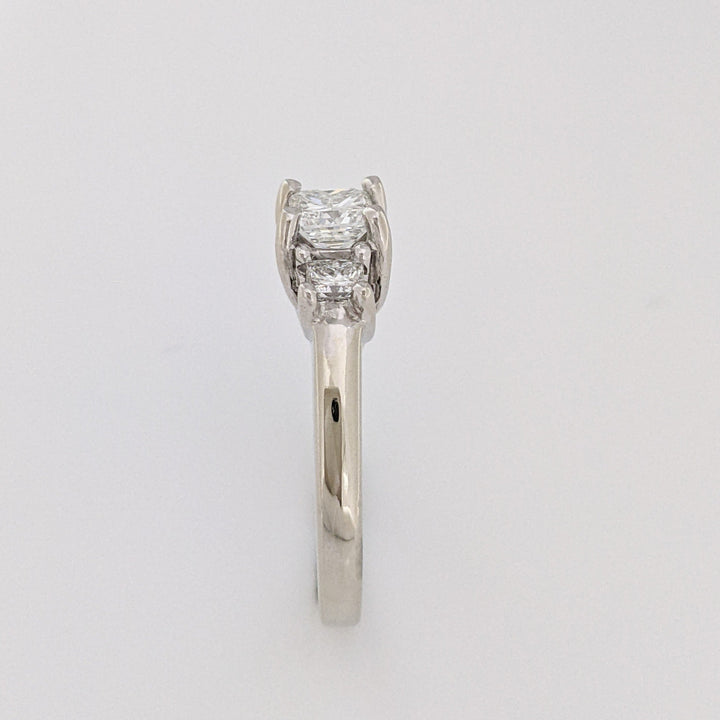 14K WHITE 1.04 CARAT TOTAL WEIGHT VS2 G DIAMOND PRINCESS CUT (3) ESTATE RING 4.4 GRAMS