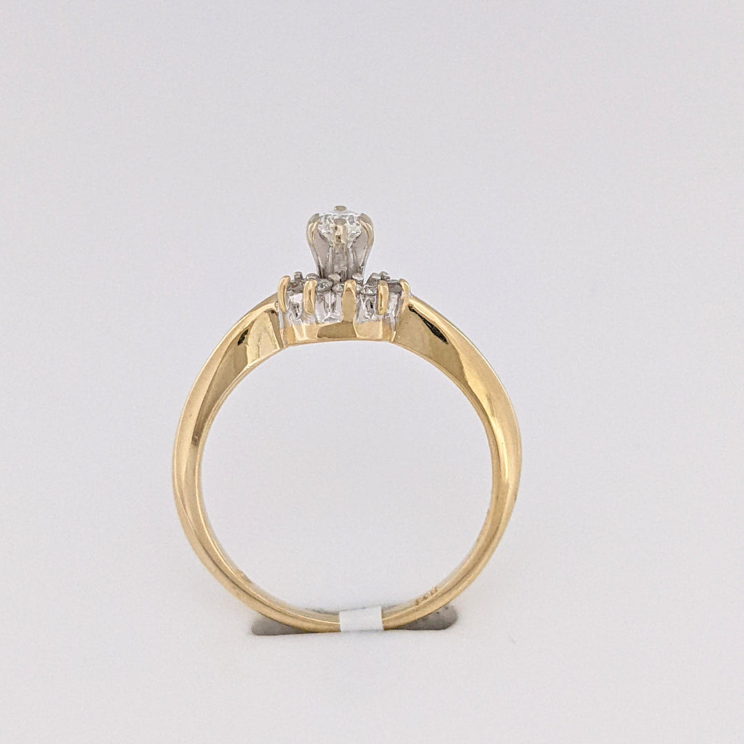 14K .22 CARAT TOTAL WEIGHT SI2 G DIAMOND PEAR WITH (4) ROUND MELEE ESTATE RING 2.0 GRAMS
