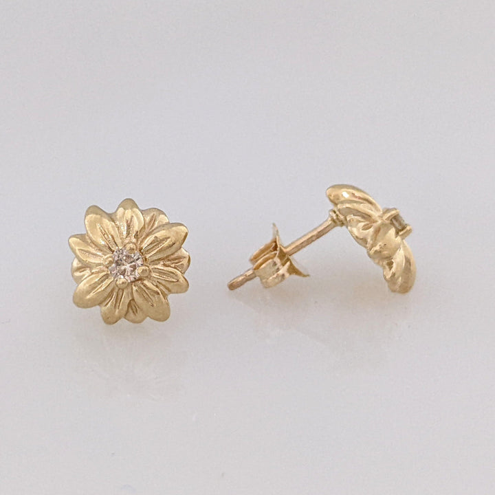 14K DIAMOND ROUND (3) ESTATE FLOWER EARRING/ PENDANT & CHAIN ESTATE SET 3.5 GRAMS