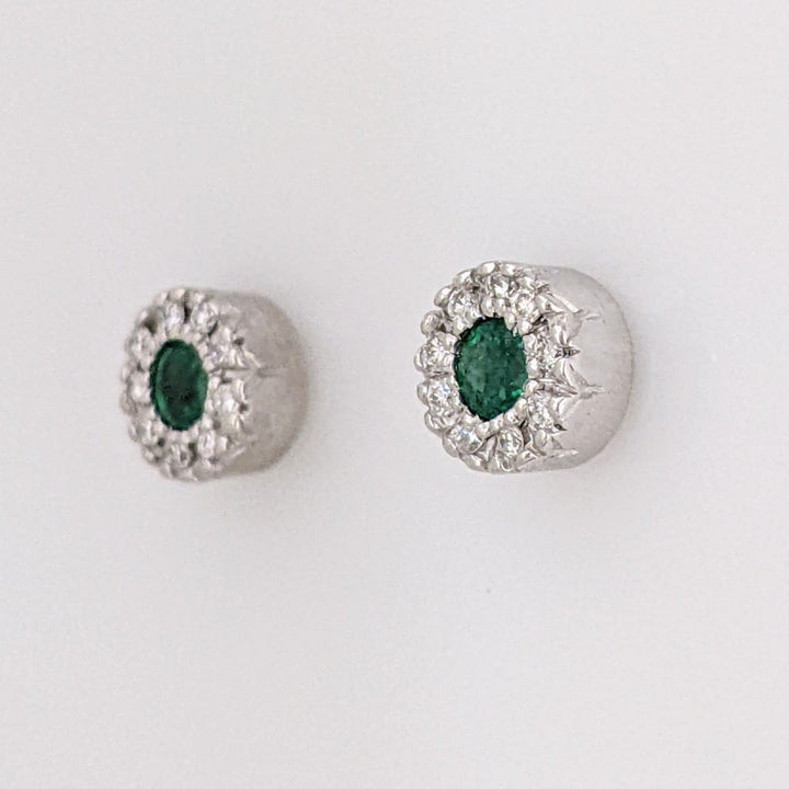 18K WHITE EMERALD ROUND 2.5MM WITH MELEE HALO ESTATE STUD EARRINGS 2.4 GRAMS
