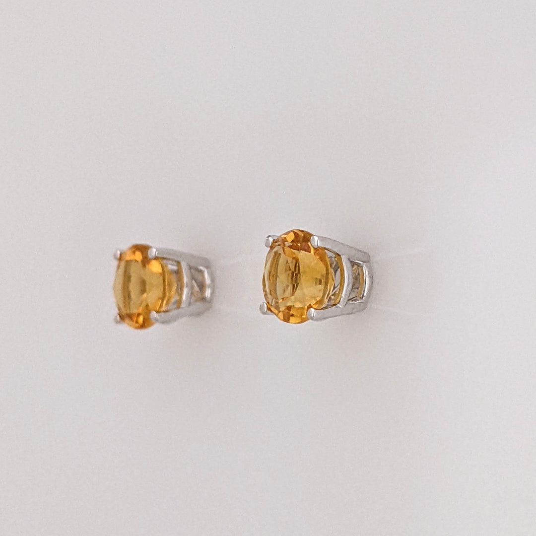 14K WHITE CITRINE ROUND 5MM ESTATE STUD EARRINGS 0.8 GRAMS