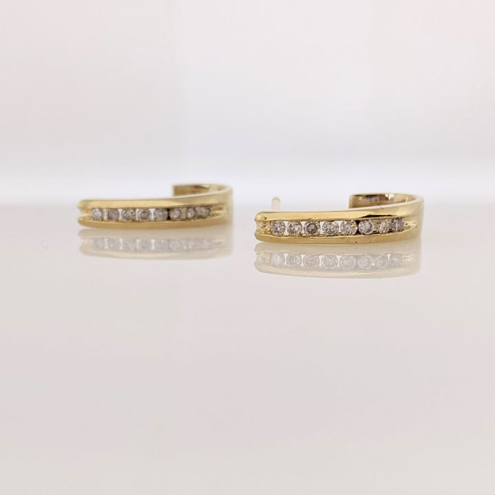 10K .20 CARAT TOTAL WEIGHT I1 K DIAMOND ROUND (16) CHANNEL SET ESTATE J-HOOP EARRINGS 2.3 GRAMS