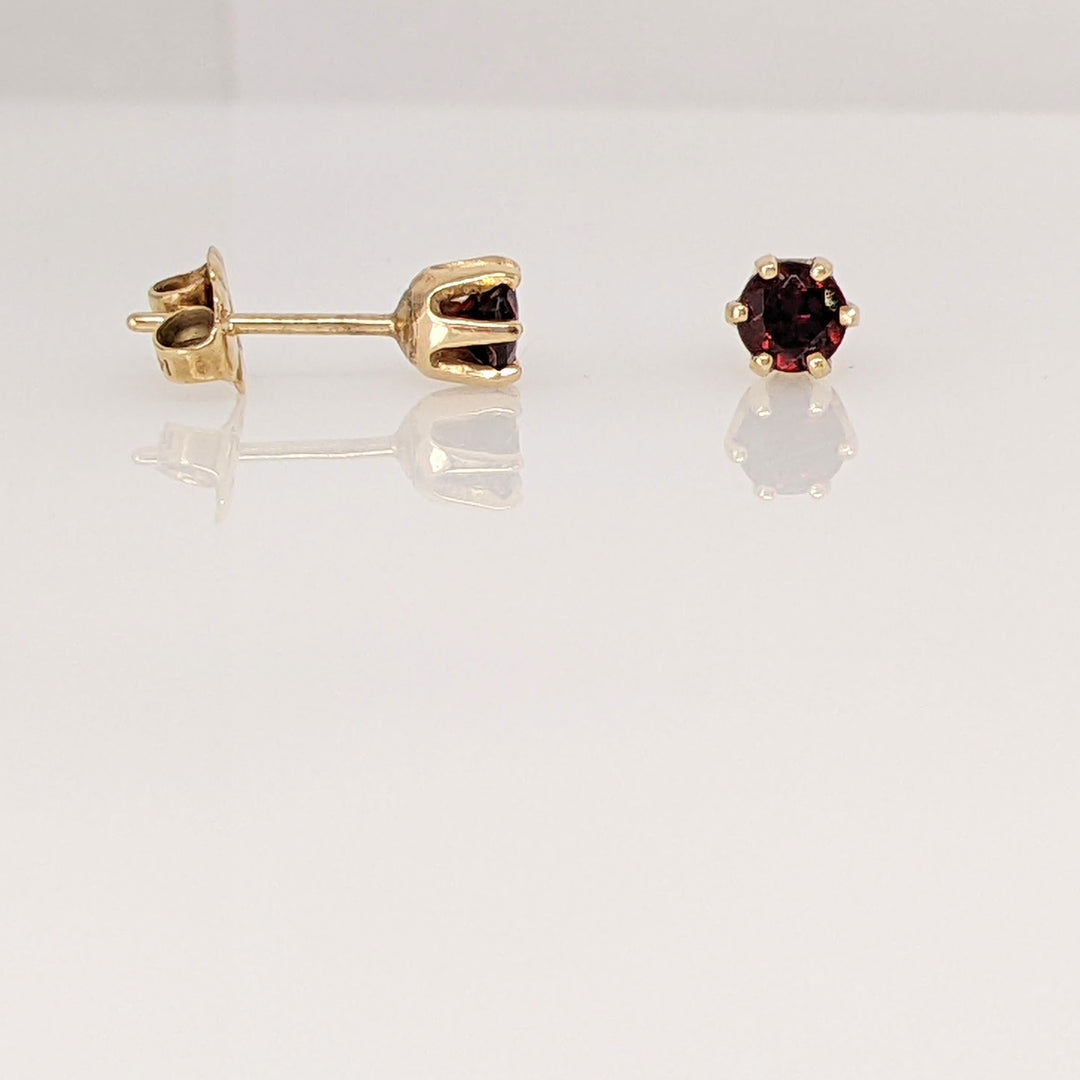 14K GARNET ROUND 4MM ESTATE STUD EARRINGS 0.9 GRAMS