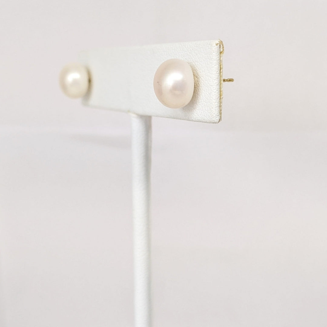 14K PEARL BUTTON 8.5MM STUD ESTATE EARRINGS 1.5 GRAMS