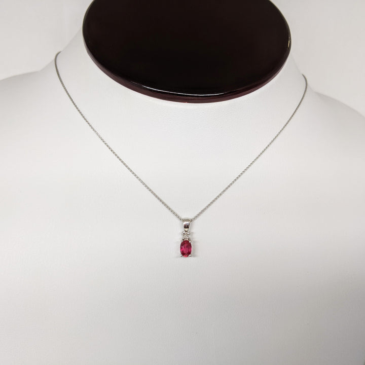 14K WHITE RUBY "AA" OVAL 4X6 WITH .07 CARAT TOTAL DIAMOND ROUND ESTATE PENDANT & CHAIN 2.3 GRAMS