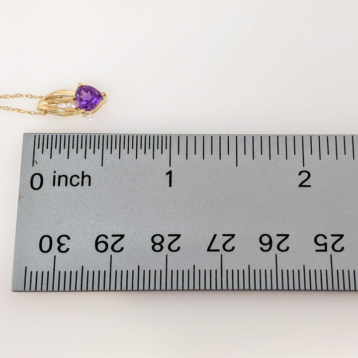 10K AMETHYST HEART 5MM WITH (2) CUBIC ZIRCONIA ESTATE PENDANT & CHAIN 1.0 GRAMS