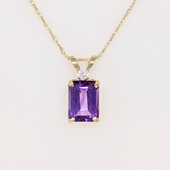 10K AMETHYST EMERALD CUT 5X7 WITH CUBIC ZIRCONIA ESTATE PENDANT & CHAIN 0.9 GRAMS