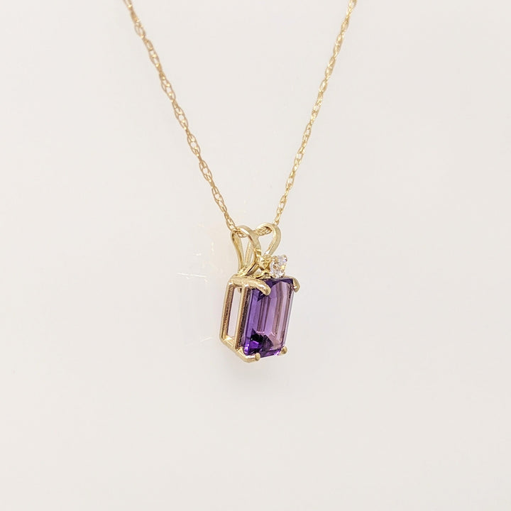 10K AMETHYST EMERALD CUT 5X7 WITH CUBIC ZIRCONIA ESTATE PENDANT & CHAIN 0.9 GRAMS