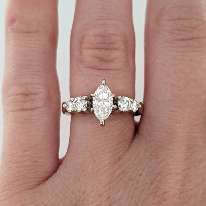 14K WHITE 1.00 CARAT TOTAL WEIGHT VS1 H DIAMOND MARQUISE (1) ROUND (4) ESTATE RING 4.1 GRAMS