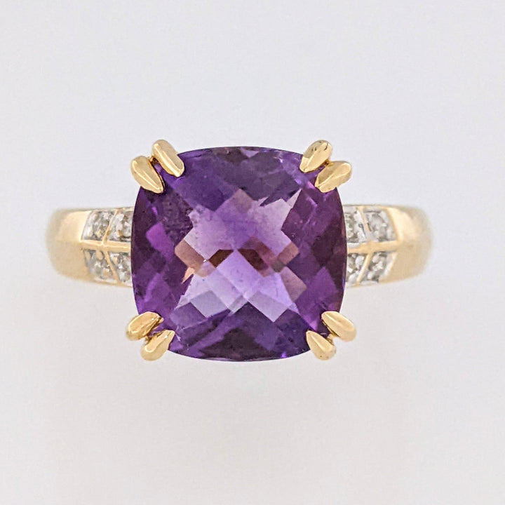 14K AMETHYST CUSHION CUT 10MM WITH (4) MELEE ESTATE RING 4.6 GRAMS