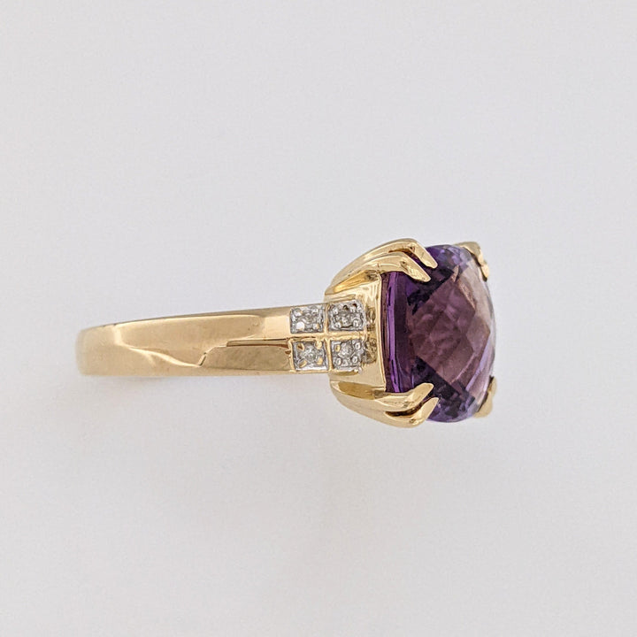 14K AMETHYST CUSHION CUT 10MM WITH (4) MELEE ESTATE RING 4.6 GRAMS