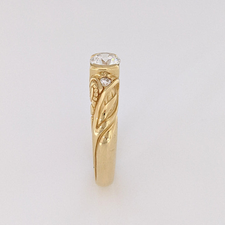 18K .55 CARAT TOTAL WEIGHT VS1 H DIAMOND ROUND (3) ESTATE RING 5.5 GRAMS