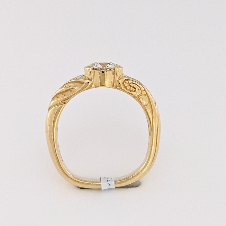 18K .55 CARAT TOTAL WEIGHT VS1 H DIAMOND ROUND (3) ESTATE RING 5.5 GRAMS