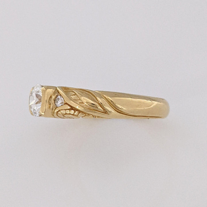 18K .55 CARAT TOTAL WEIGHT VS1 H DIAMOND ROUND (3) ESTATE RING 5.5 GRAMS