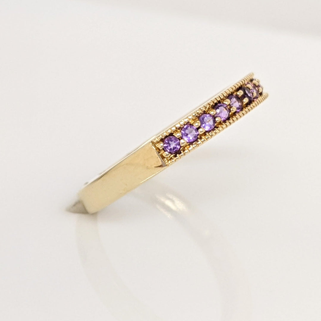 10K AMETHYST ROUND (13) 1.5MM BEAD TRIM ESTATE BAND 1.5 GRAMS