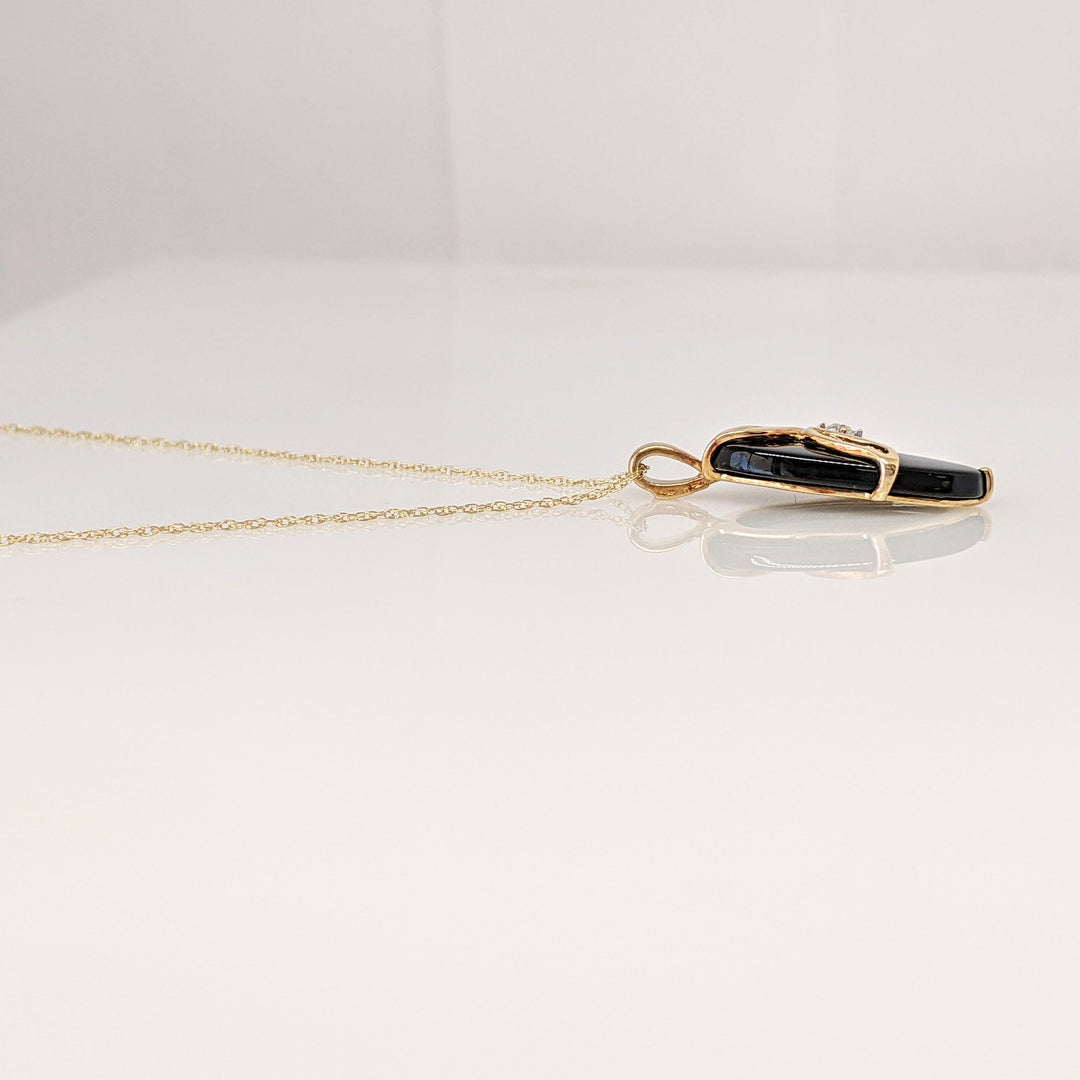 10K ONYX OVAL WITH MELEE ESTATE PENDANT & CHAIN 2.3 GRAMS