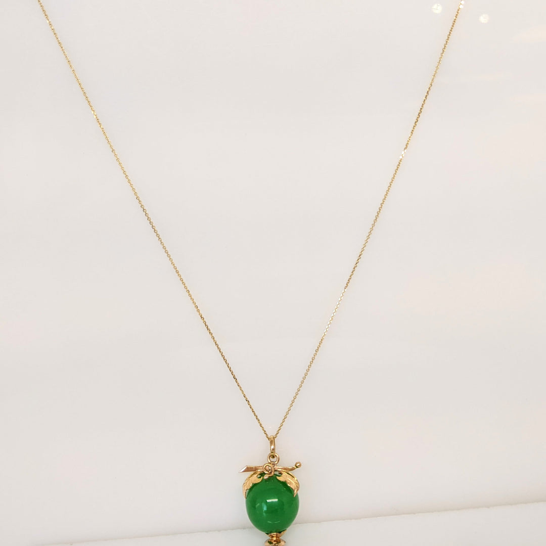 14K JADE GREEN APPLE ESTATE PENDANT & CHAIN 5.3 GRAMS