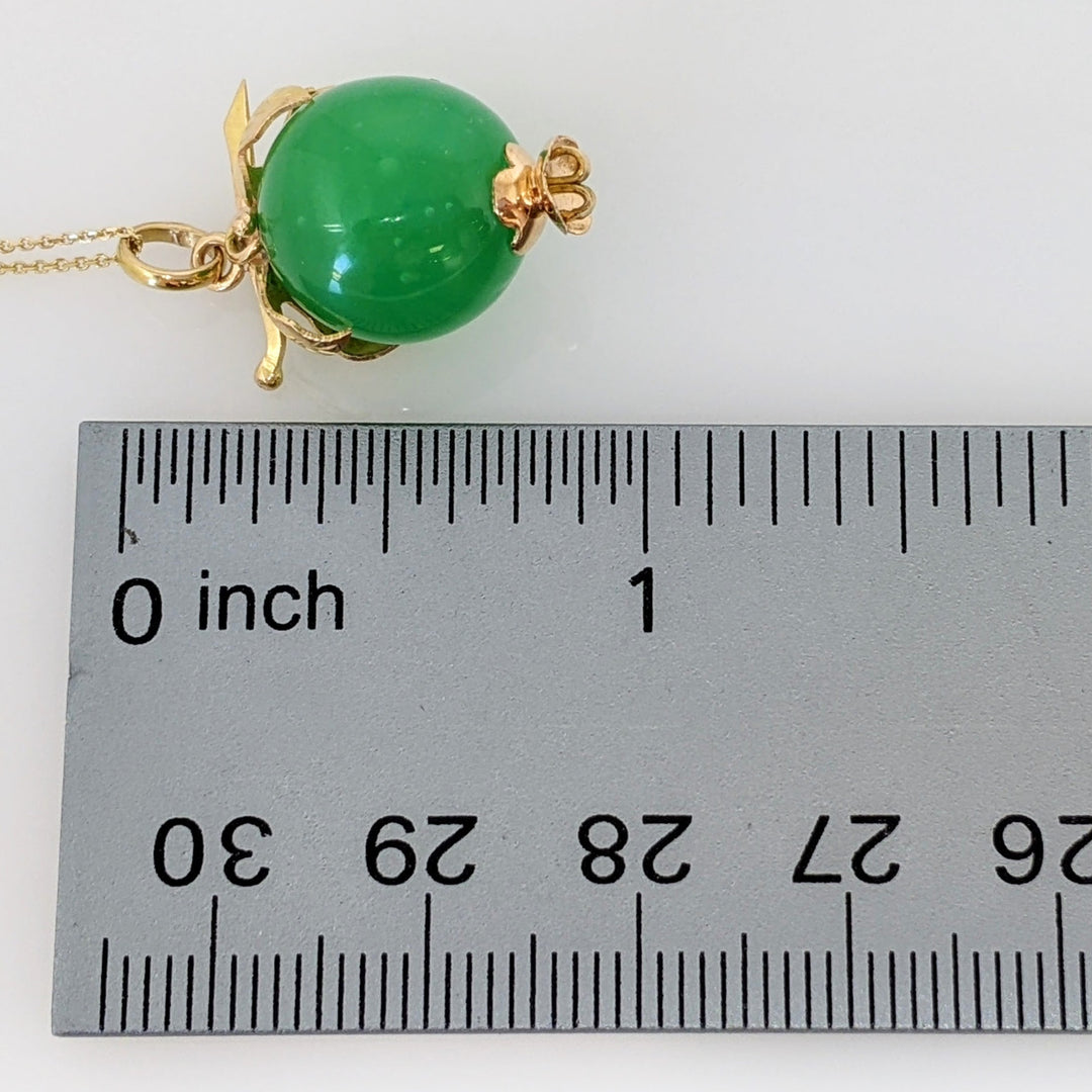 14K JADE GREEN APPLE ESTATE PENDANT & CHAIN 5.3 GRAMS