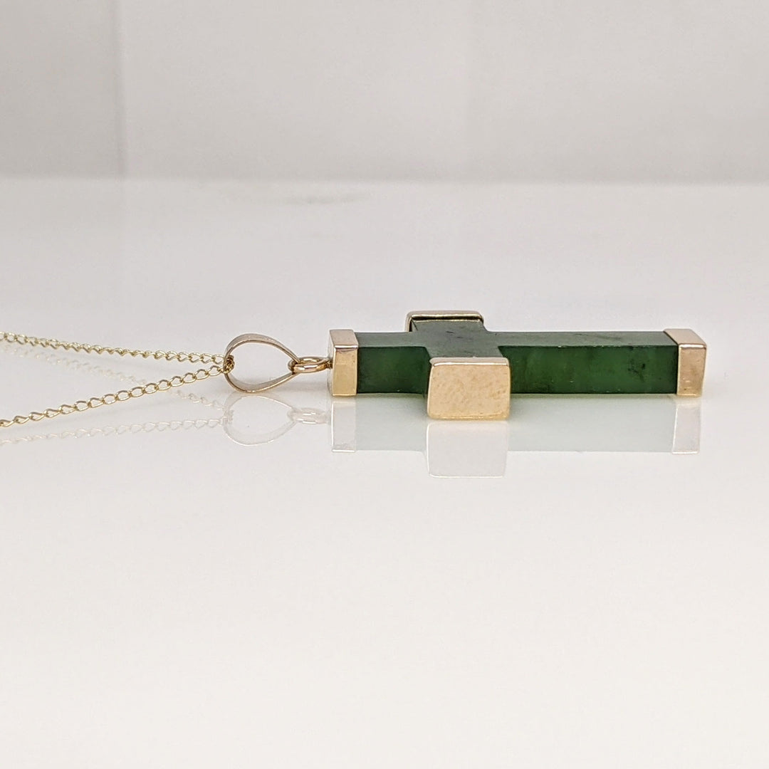 14K JADE GREEN CROSS WITH GOLD TRIM ESTATE PENDANT & CHAIN 4.2 GRAMS