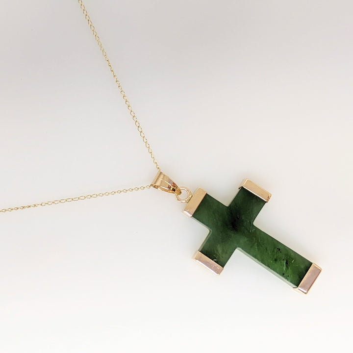 14K JADE GREEN CROSS WITH GOLD TRIM ESTATE PENDANT & CHAIN 4.2 GRAMS