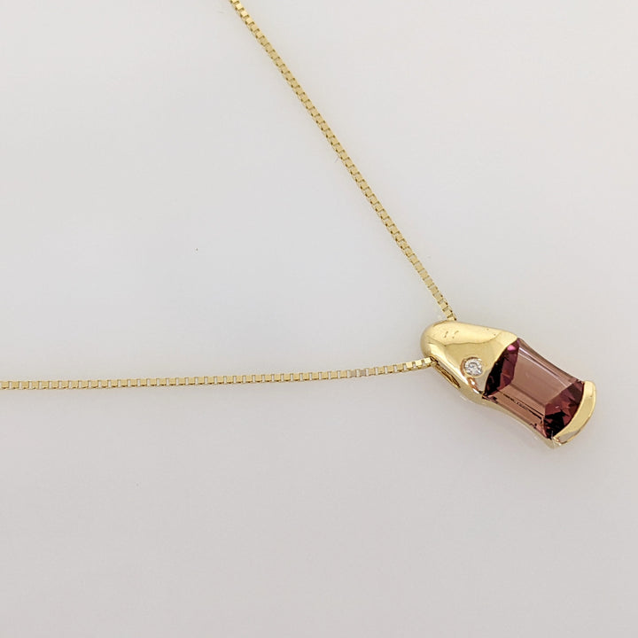 18K PINK TOURMALINE EMERALD CUT 5X8 WITH MELEE ESTATE PENDANT & 14K CHAIN 3.1 GRAMS