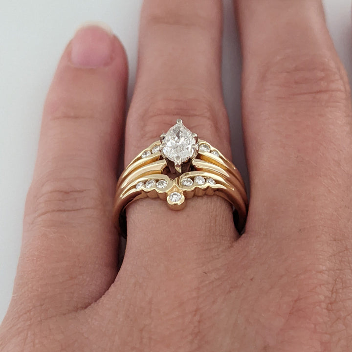 14K .82 CARAT TOTAL WEIGHT SI1-I1 H DIAMOND MARQUISE (1) ROUND (14) ESTATE RING 5.2 GRAMS