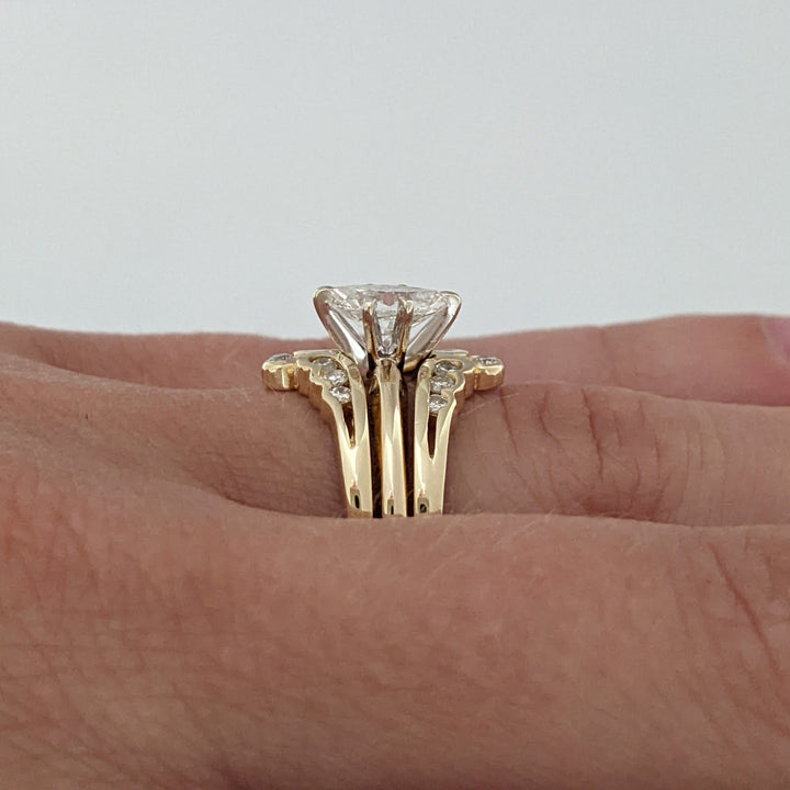 14K .82 CARAT TOTAL WEIGHT SI1-I1 H DIAMOND MARQUISE (1) ROUND (14) ESTATE RING 5.2 GRAMS